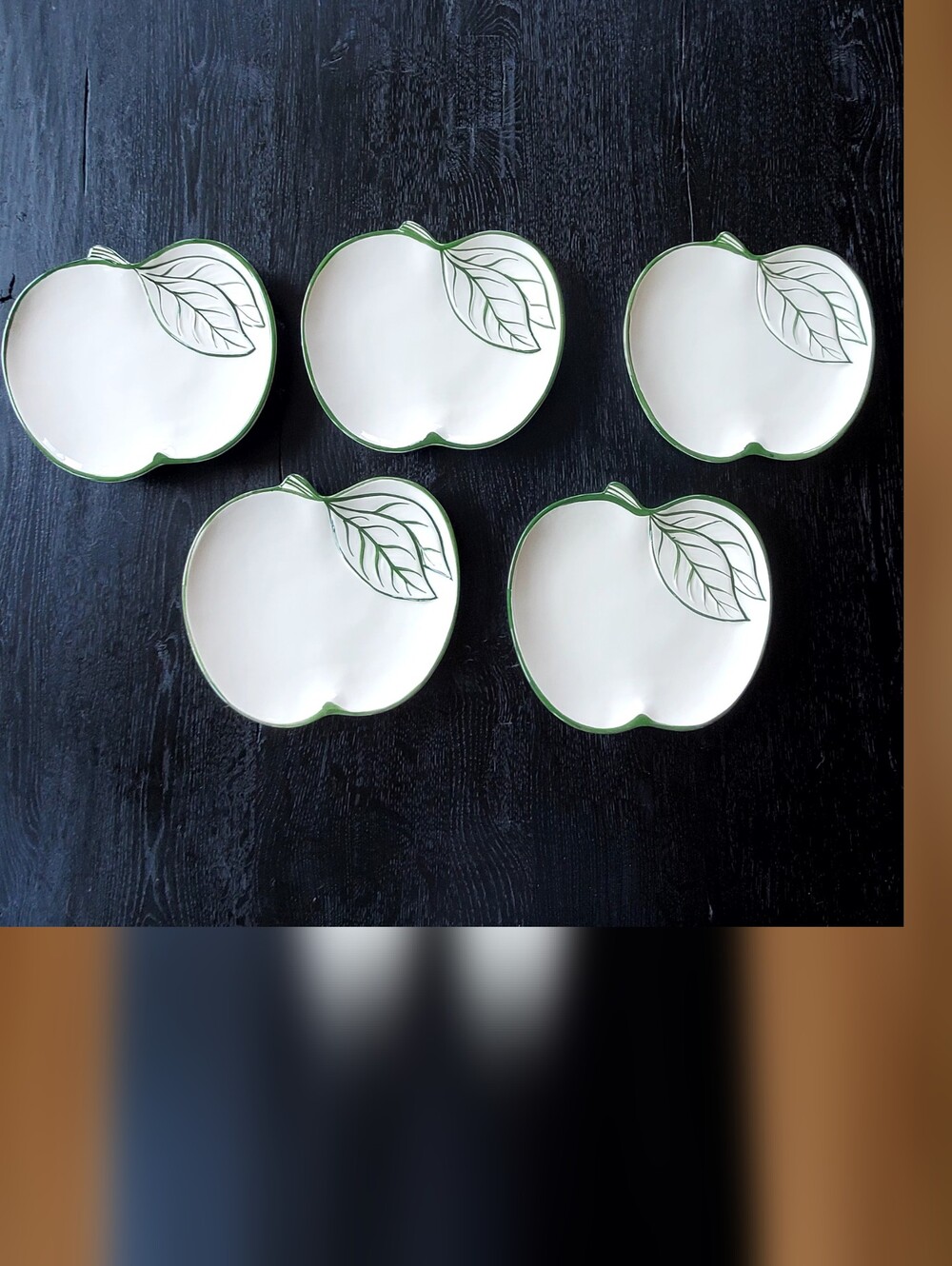 Zanolli Made In Italy White Green Ceramic Apple Shape Plates, Set 5, EUC - Picture 5 of 14